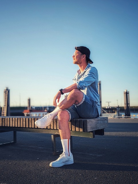 格拉斯纳：带法鹰夺欧联杯冠军永远难忘；格伊是位低调的领袖